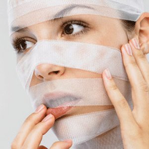 Những biến chứng có thể gặp phải khi nâng mũi không đúng cách 2